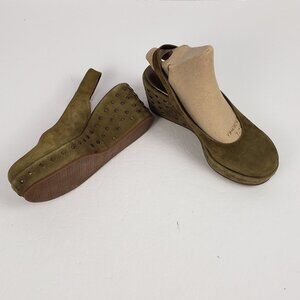 Cordani EU 37 (6.5 - 7) Olive Green Platform Rivets Heels Womans Wedge Shoe